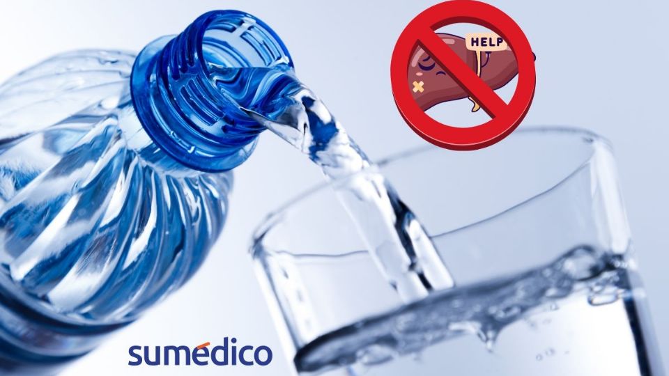 Conoce los vasos de agua que debes tomar para contrarrestar el hígado graso