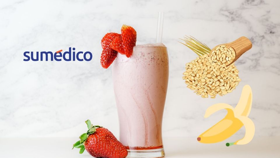 Conoce los beneficios del licuado de fresa con plátano y avena