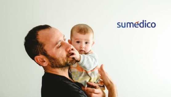 ¿Cuáles podrían ser las consecuencias de tener hijos después de los 40 si eres hombre?