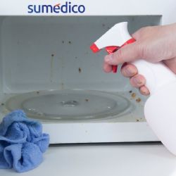 ¿Cómo limpiar de manera eficiente el microondas?