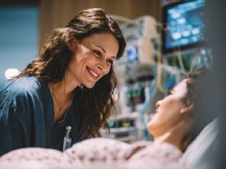 Los beneficios de la atención humana para la recuperación de los pacientes 