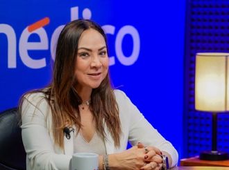 Collins: liderazgo se gana por resultados, no por género