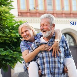 ¿A qué edad se alcanza la felicidad máxima en la vida?