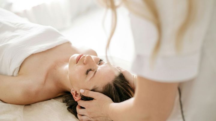 Masajes capilares: El aliado para combatir el estrés y reducir el cortisol