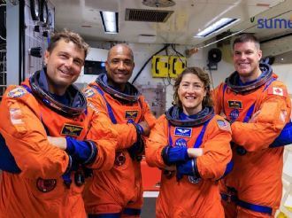 ¿Qué le pasa al cuerpo después de estar en el espacio?