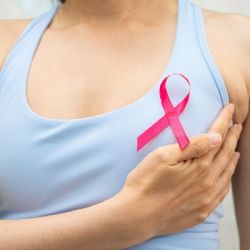 Cáncer de mama: las grietas en la atención