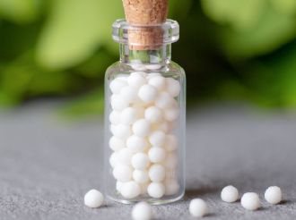 Homeopatía, un placebo sin base científica ni seguridad, alertan