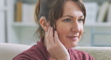 ¿Por qué la pérdida de audición es menor en mujeres? 