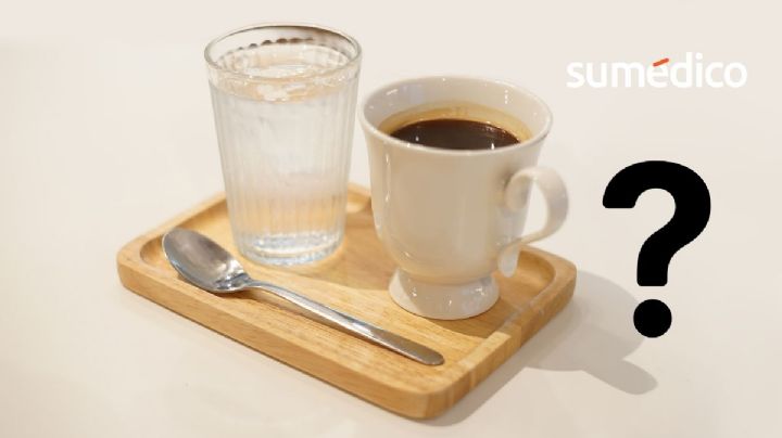¿Café o agua, qué debes beber primero al despertar?