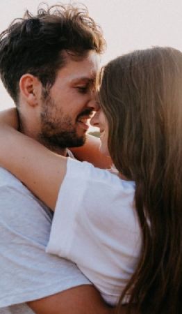 Foto descriptiva de: ¿Por qué siempre eliges el mismo tipo de hombre? Esto dice la psicología
