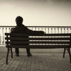 La epidemia silenciosa de la soledad masculina