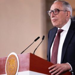 La lección de Kershenobich frente a la sombra de López-Gatell