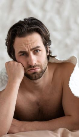 Foto descriptiva de: 5 red flags que NO debes ignorar durante la intimidad