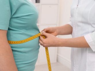 Cuatro de cada cinco personas con obesidad no van al médico por temor a ser juzgadas: estudio