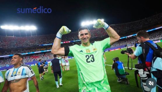 Dibu Martínez: el portero argentino que juega con un dedo de la mano fracturado