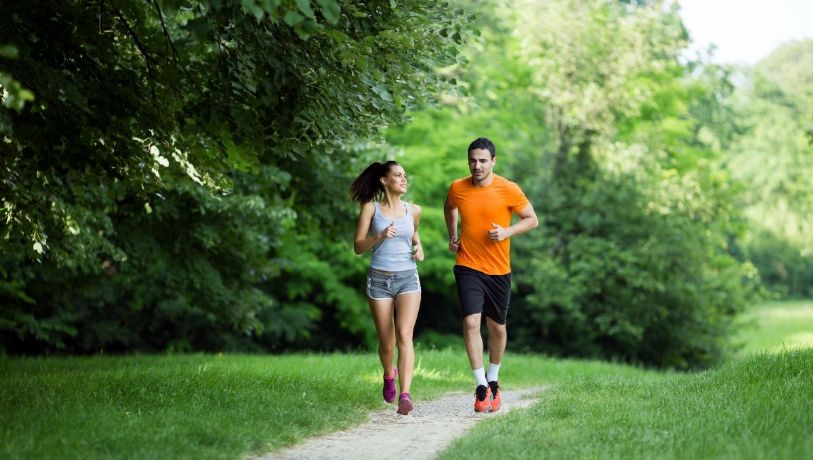 Guía para la longevidad: 5 hábitos para transformar tu salud entre los 40 y los 60 años